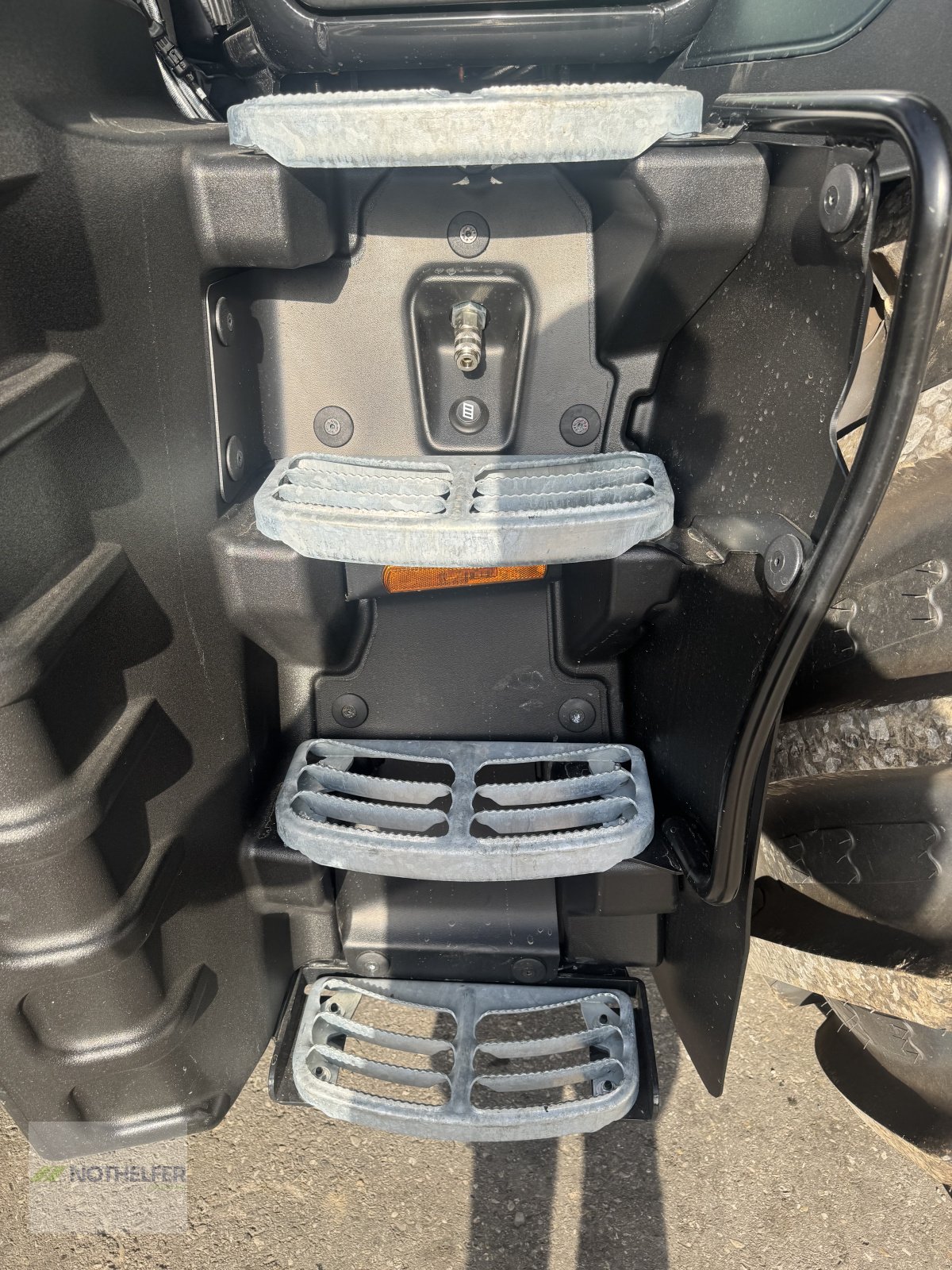 Traktor des Typs Deutz-Fahr Agrotron 6230 TTV, Neumaschine in Pforzen (Bild 15)