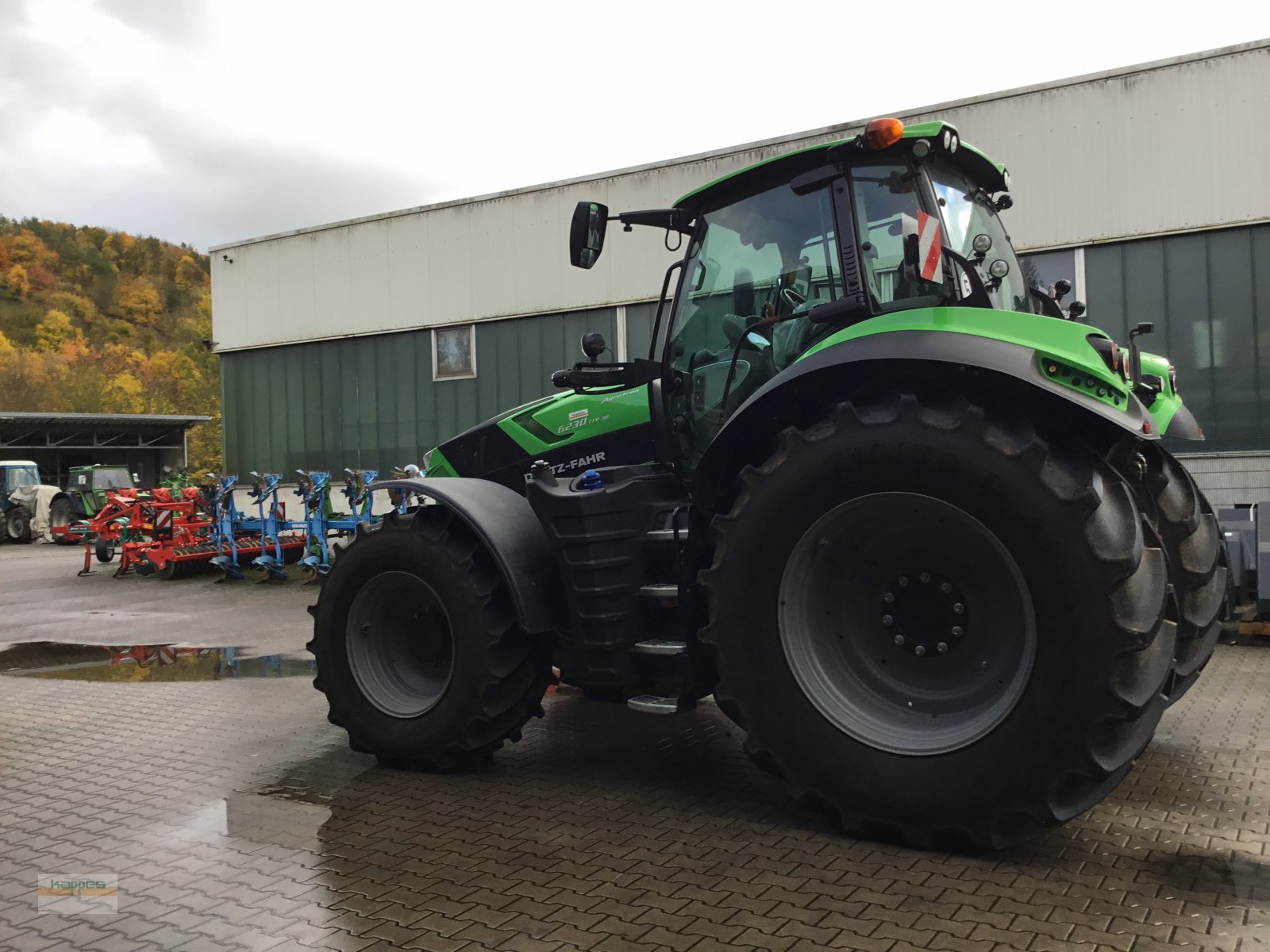 Traktor des Typs Deutz-Fahr Agrotron 6230TTV HD, Gebrauchtmaschine in Niederstetten (Bild 8)