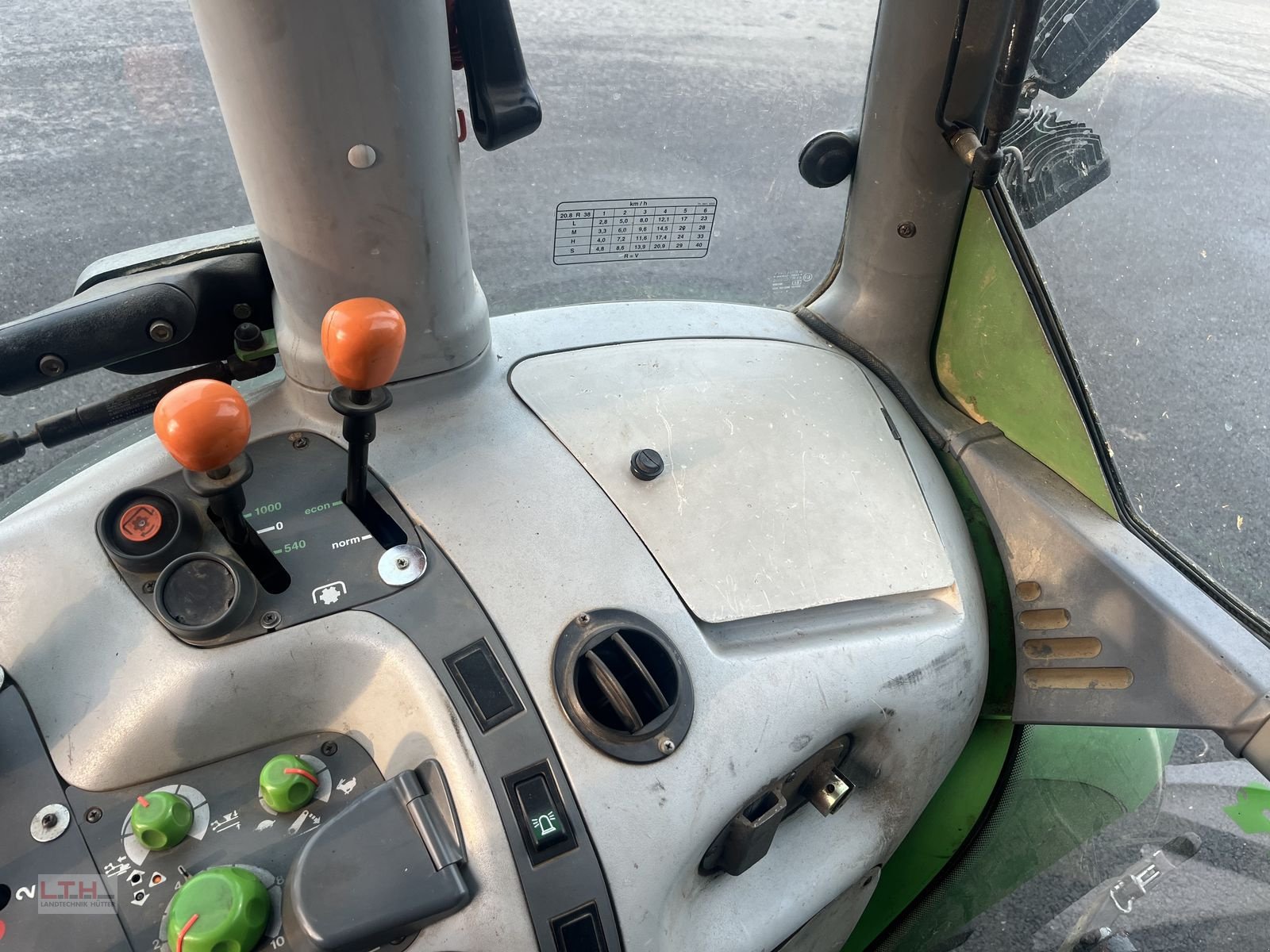 Traktor του τύπου Deutz-Fahr Agrotron 6.30 Classic, Gebrauchtmaschine σε Gnas (Φωτογραφία 16)