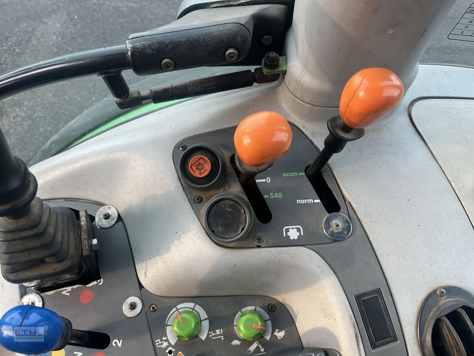 Traktor του τύπου Deutz-Fahr Agrotron 6.30 Classic, Gebrauchtmaschine σε Gnas (Φωτογραφία 14)