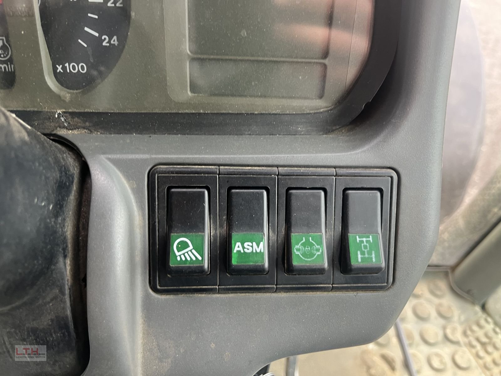 Traktor του τύπου Deutz-Fahr Agrotron 6.30 Classic, Gebrauchtmaschine σε Gnas (Φωτογραφία 19)