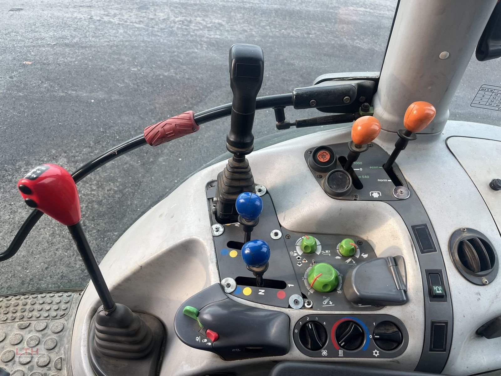 Traktor του τύπου Deutz-Fahr Agrotron 6.30 Classic, Gebrauchtmaschine σε Gnas (Φωτογραφία 17)