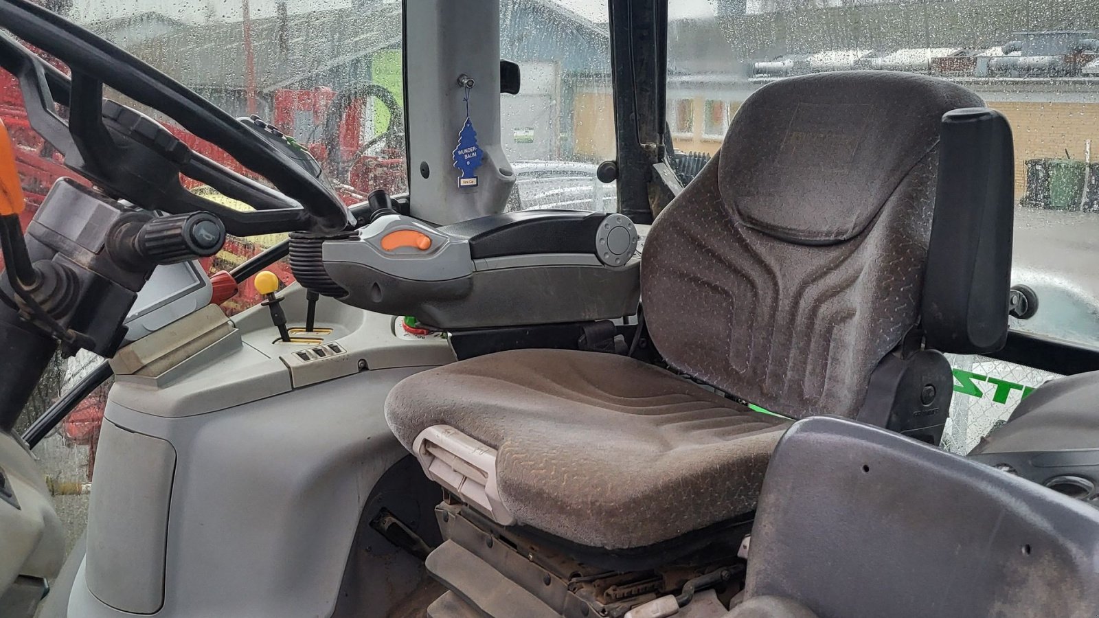 Traktor типа Deutz-Fahr Agrotron 630 TTV Nysynet, Gebrauchtmaschine в Sabro (Фотография 8)