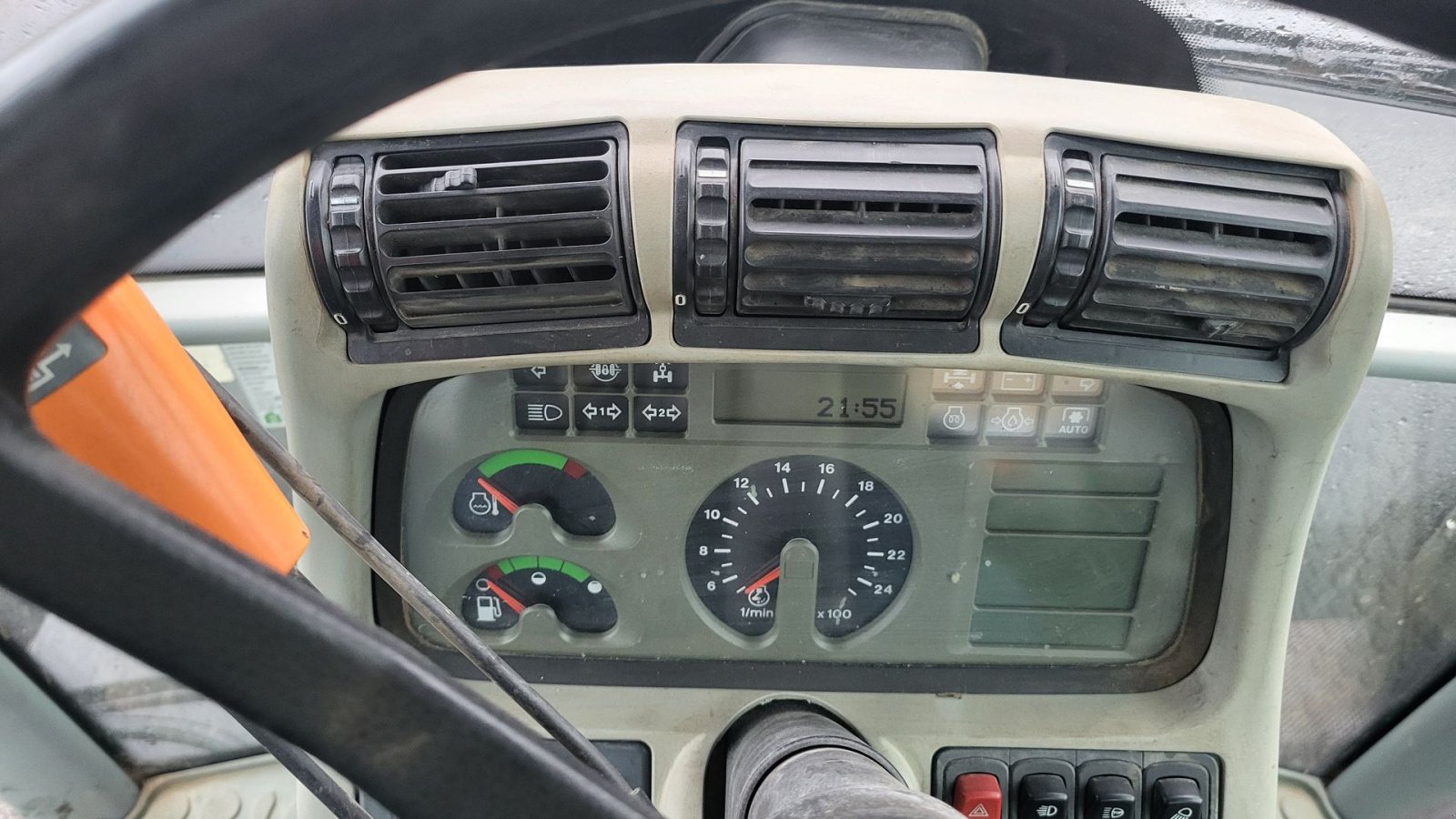 Traktor типа Deutz-Fahr Agrotron 630 TTV Nysynet, Gebrauchtmaschine в Sabro (Фотография 10)