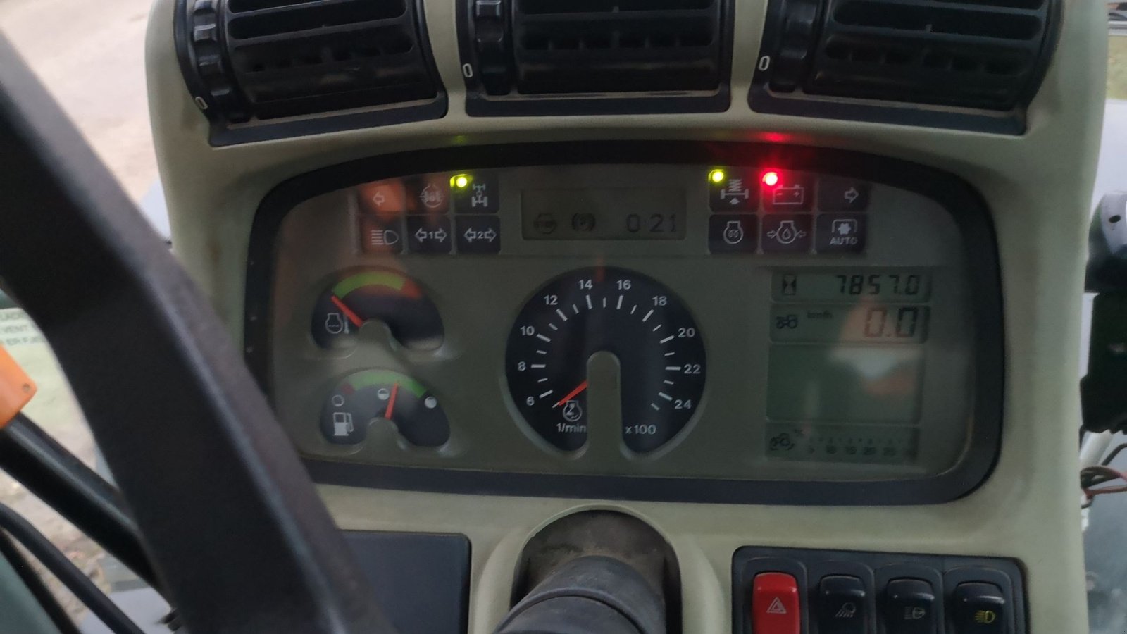 Traktor Türe ait Deutz-Fahr Agrotron 630 TTV, Gebrauchtmaschine içinde Viborg (resim 8)