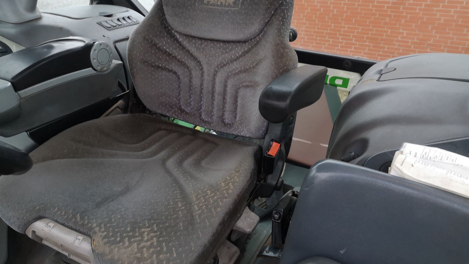 Traktor Türe ait Deutz-Fahr Agrotron 630 TTV, Gebrauchtmaschine içinde Viborg (resim 10)