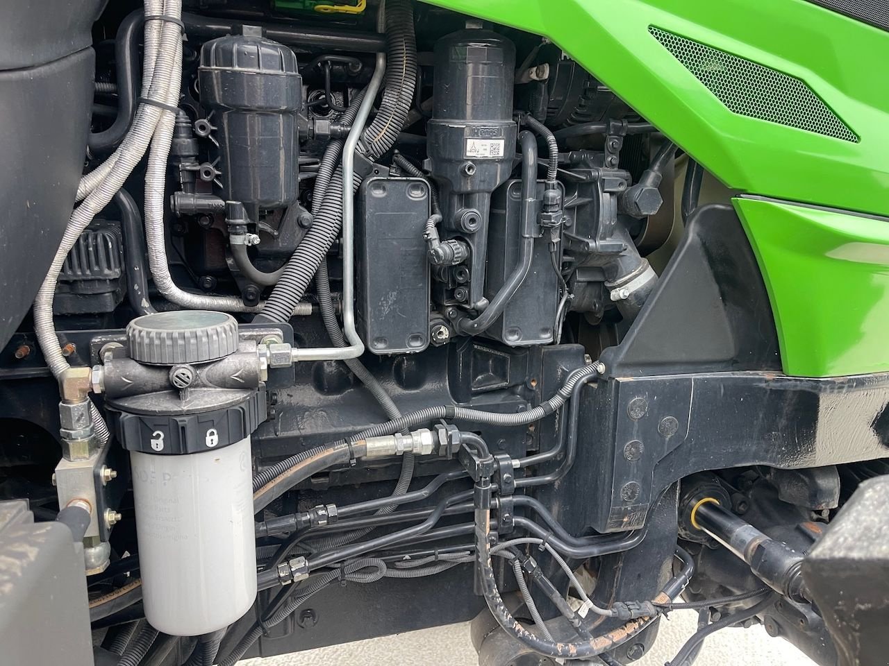 Traktor typu Deutz-Fahr Agrotron 720 TTV, Gebrauchtmaschine w Holten (Zdjęcie 10)