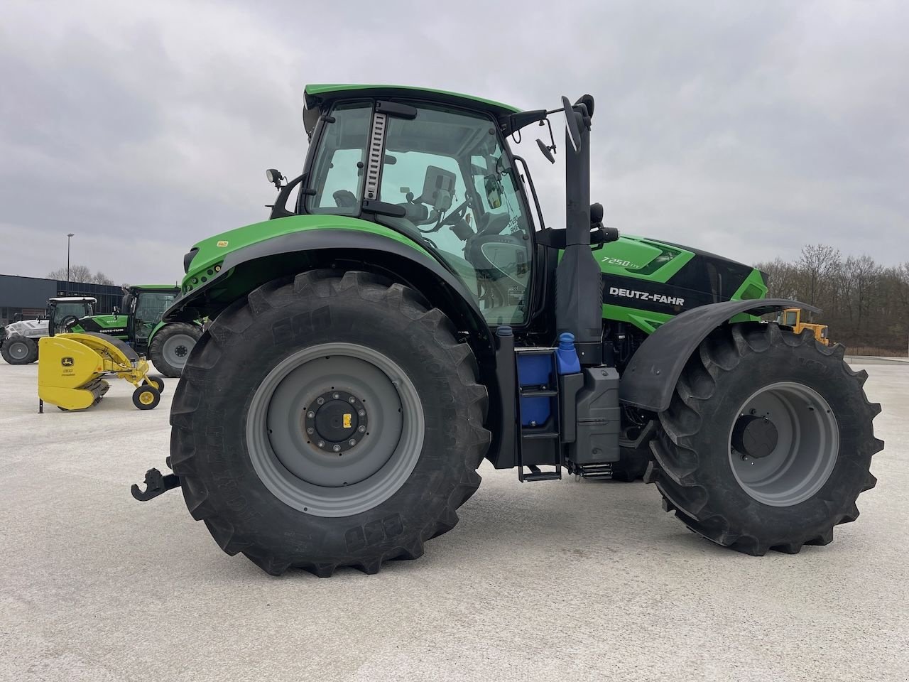 Traktor typu Deutz-Fahr Agrotron 720 TTV, Gebrauchtmaschine w Holten (Zdjęcie 4)