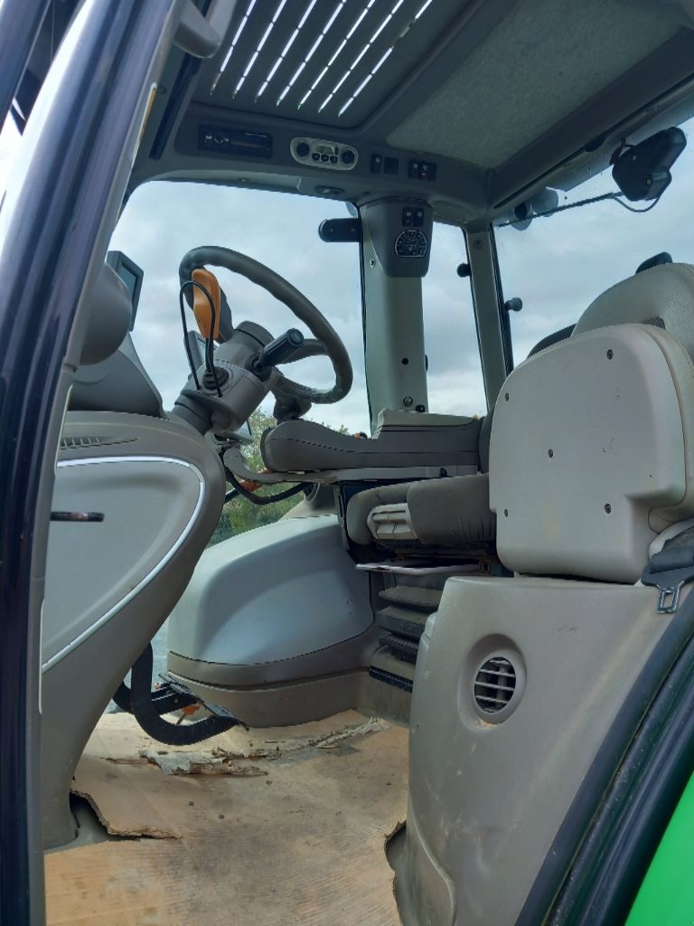 Traktor типа Deutz-Fahr Agrotron 7210 TTV, Gebrauchtmaschine в BRECE (Фотография 5)