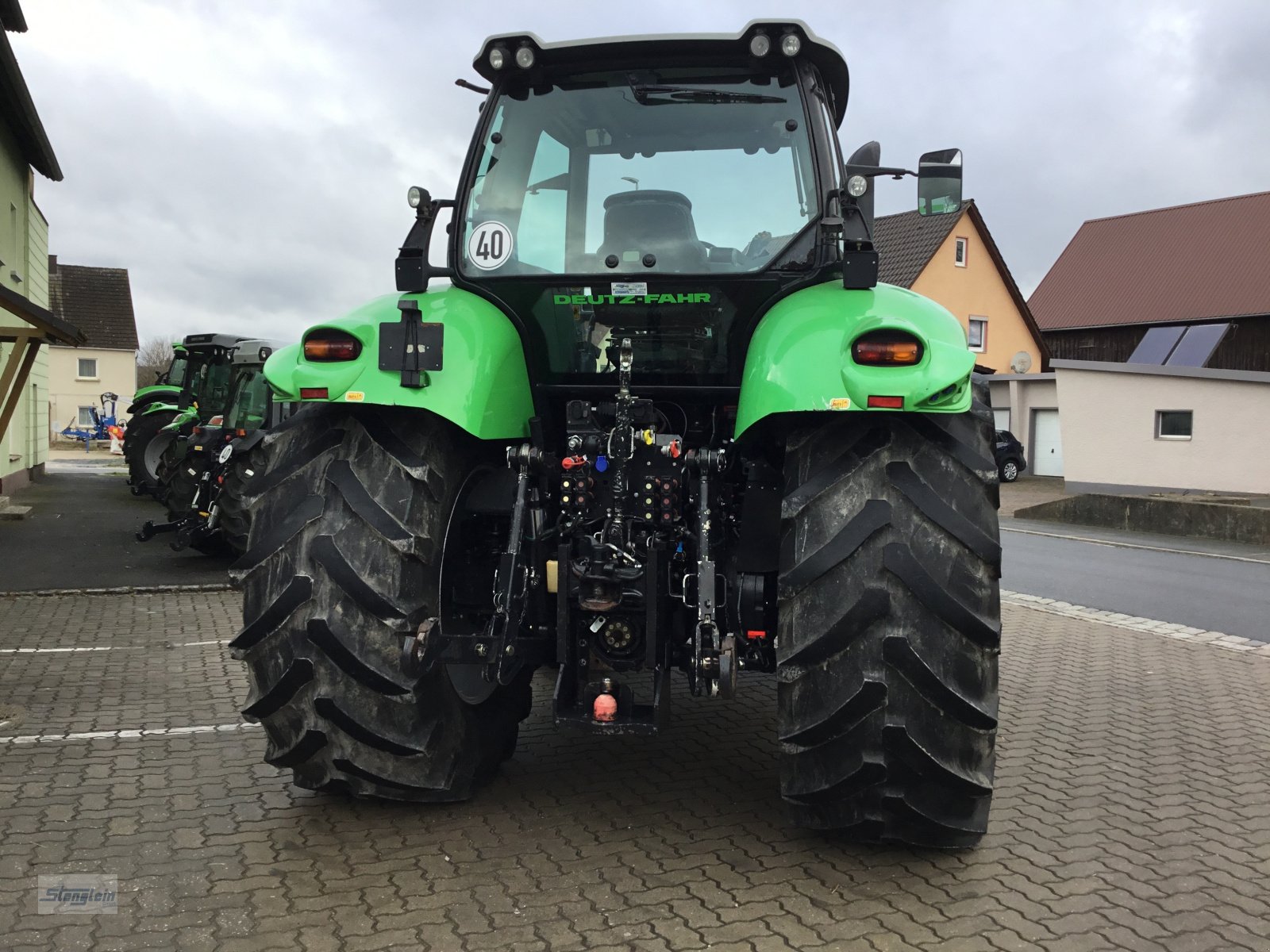Traktor типа Deutz-Fahr Agrotron 7210 TTV, Gebrauchtmaschine в Kasendorf (Фотография 4)