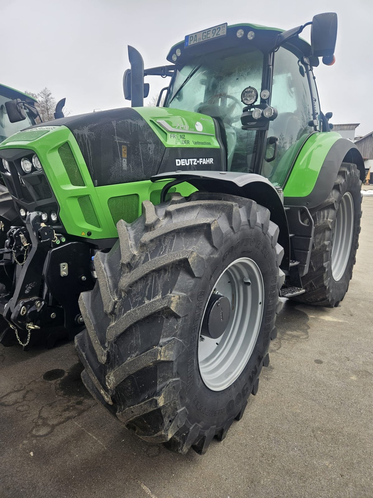 Traktor des Typs Deutz-Fahr Agrotron 7210 TTV, Gebrauchtmaschine in Wegscheid (Bild 1)