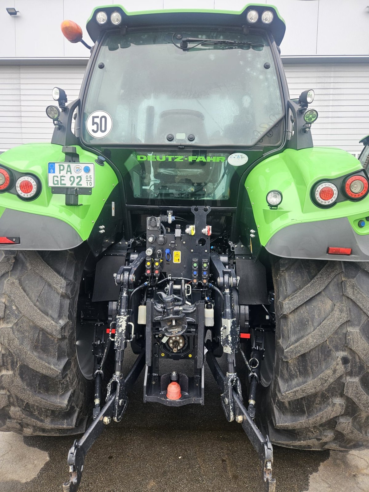 Traktor des Typs Deutz-Fahr Agrotron 7210 TTV, Gebrauchtmaschine in Wegscheid (Bild 3)