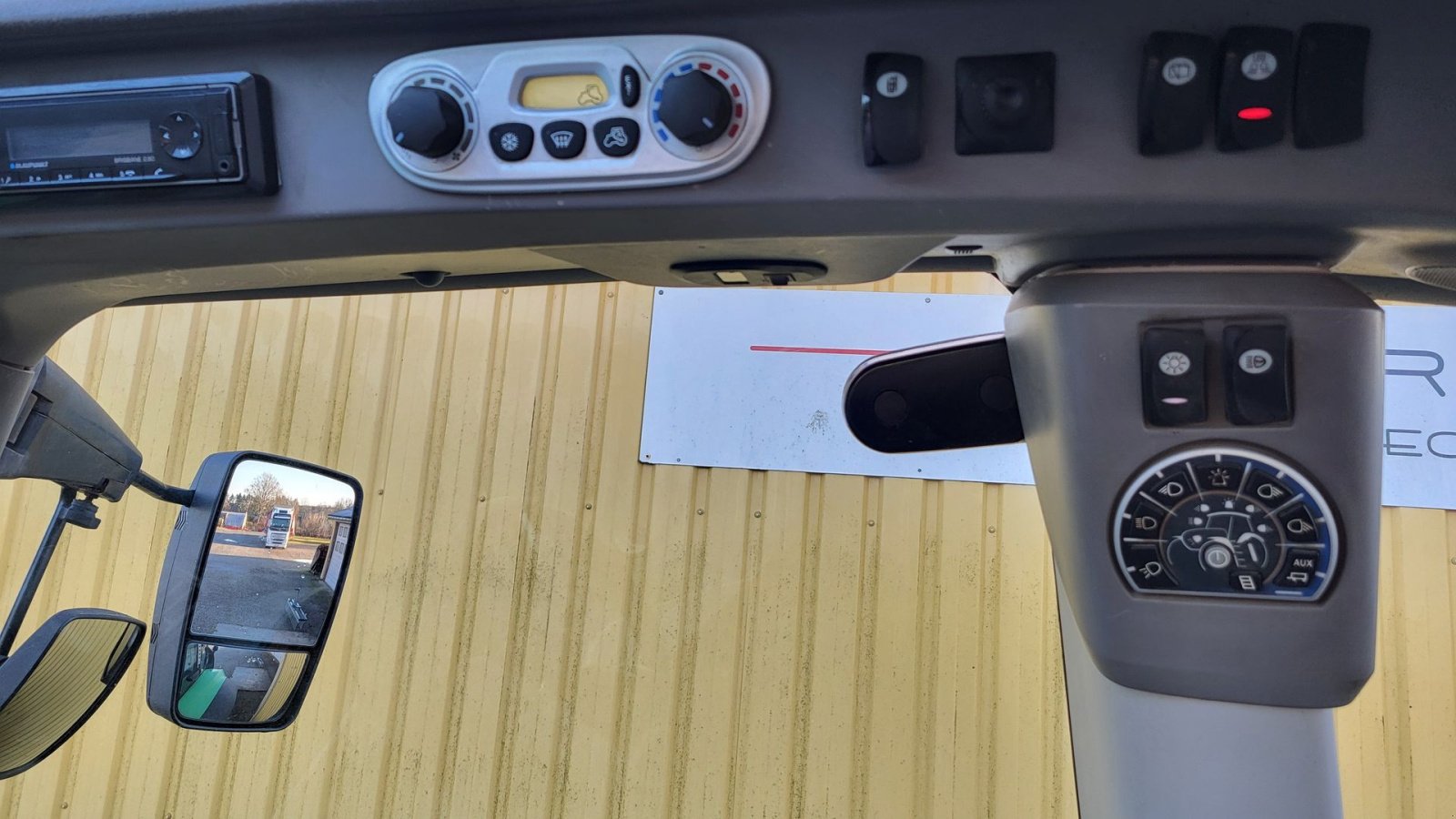 Traktor του τύπου Deutz-Fahr Agrotron 7230 TTV, Gebrauchtmaschine σε Sabro (Φωτογραφία 13)