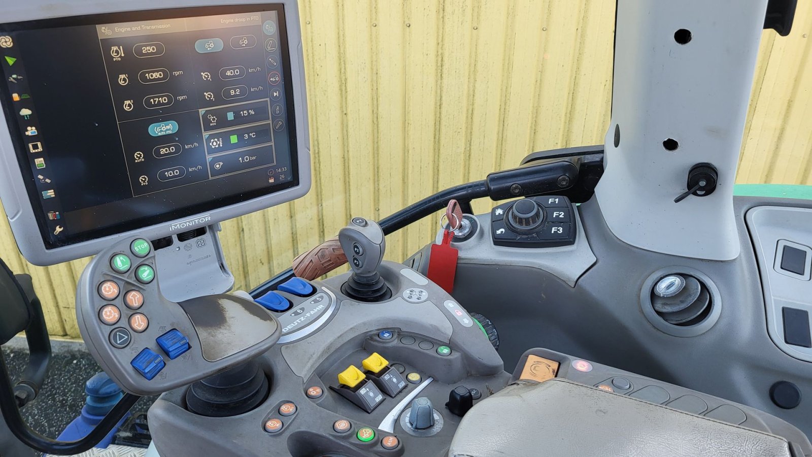 Traktor του τύπου Deutz-Fahr Agrotron 7230 TTV, Gebrauchtmaschine σε Sabro (Φωτογραφία 12)