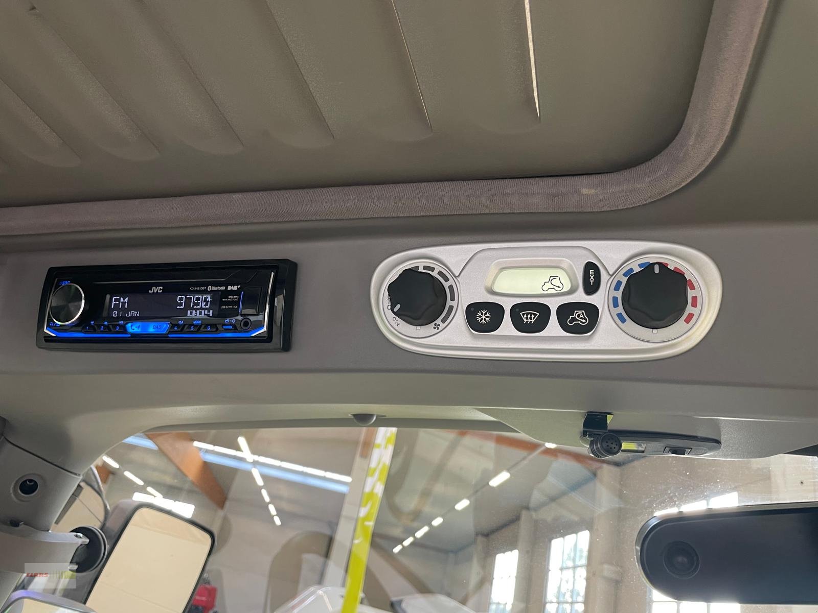 Traktor typu Deutz-Fahr Agrotron 7250 TTV Warrior PREISREDUZIERT, Gebrauchtmaschine v Langenau (Obrázek 10)