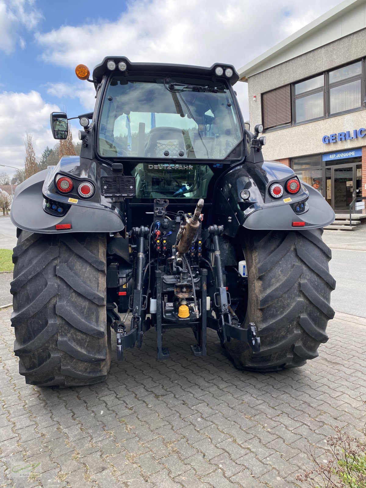 Traktor типа Deutz-Fahr Agrotron 7250 TTV Warrior, Gebrauchtmaschine в Neustadt (Фотография 4)