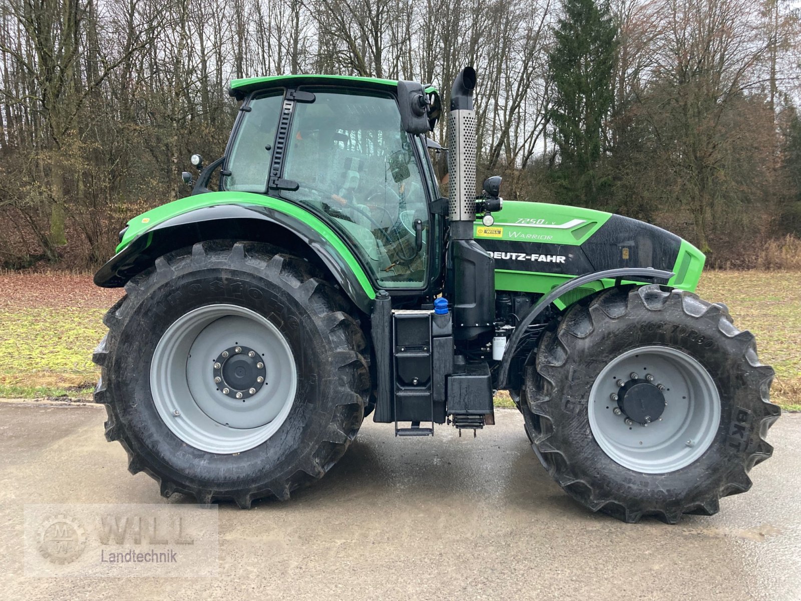 Traktor типа Deutz-Fahr Agrotron 7250 TTV Warrior, Gebrauchtmaschine в Rudendorf (Фотография 8)