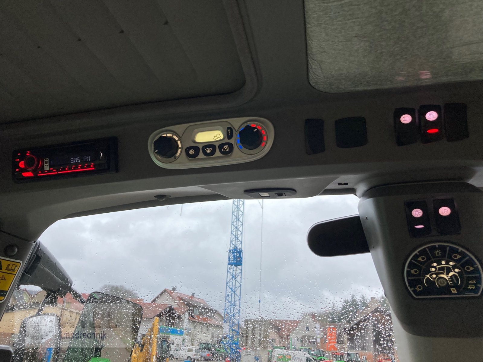 Traktor типа Deutz-Fahr Agrotron 7250 TTV Warrior, Gebrauchtmaschine в Rudendorf (Фотография 12)