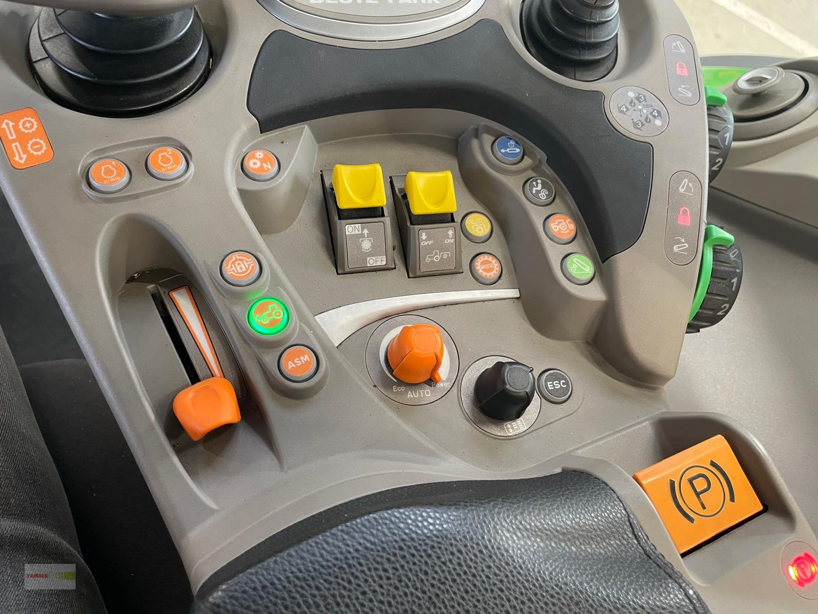 Traktor des Typs Deutz-Fahr Agrotron 7250 TTV Warrior, Gebrauchtmaschine in Langenau (Bild 14)