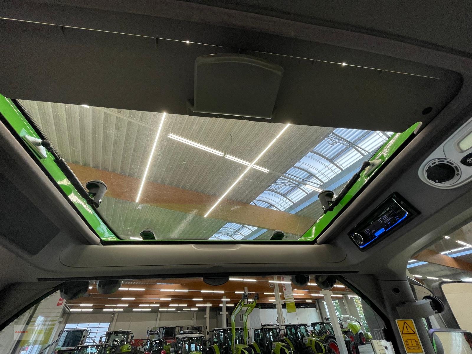 Traktor des Typs Deutz-Fahr Agrotron 7250 TTV Warrior, Gebrauchtmaschine in Langenau (Bild 21)