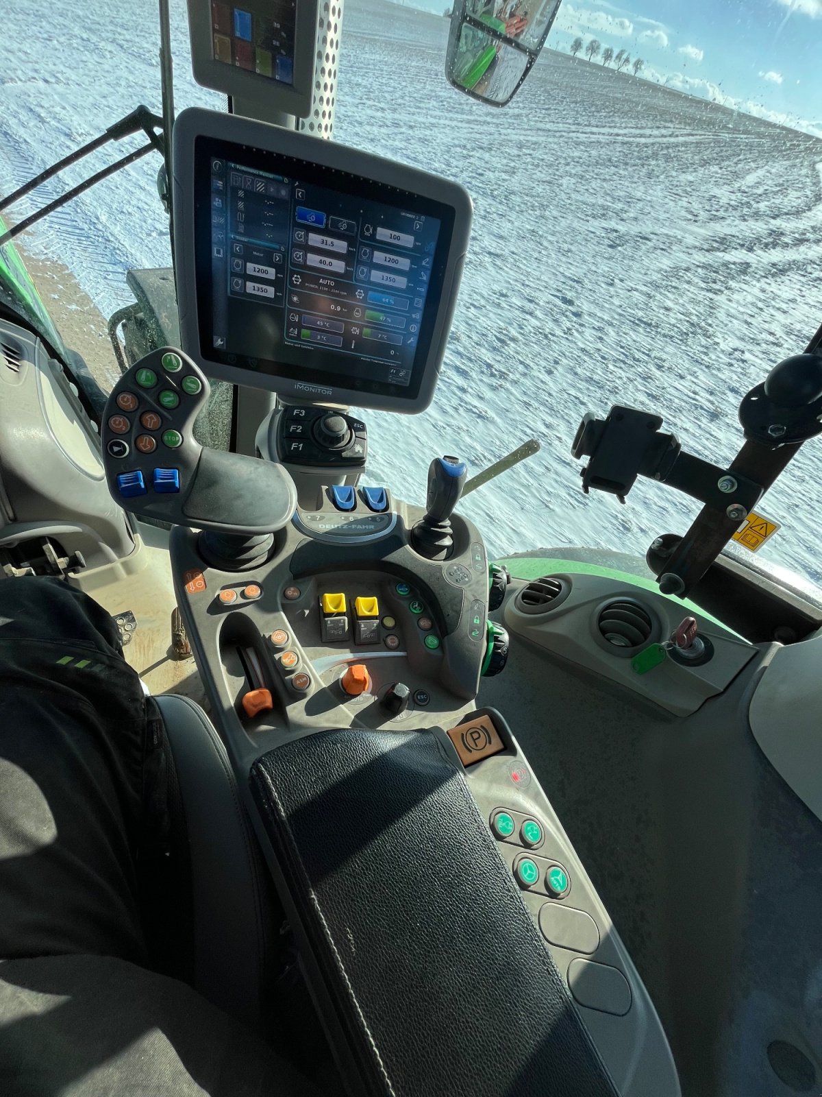 Traktor vrste Deutz-Fahr Agrotron 7250 TTV Warrior, Gebrauchtmaschine v Harburg (Slika 3)