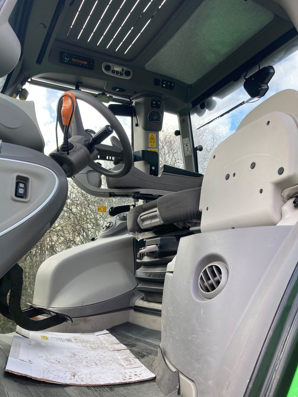 Traktor des Typs Deutz-Fahr Agrotron 7250 TTV, Gebrauchtmaschine in Jüterbog (Bild 5)