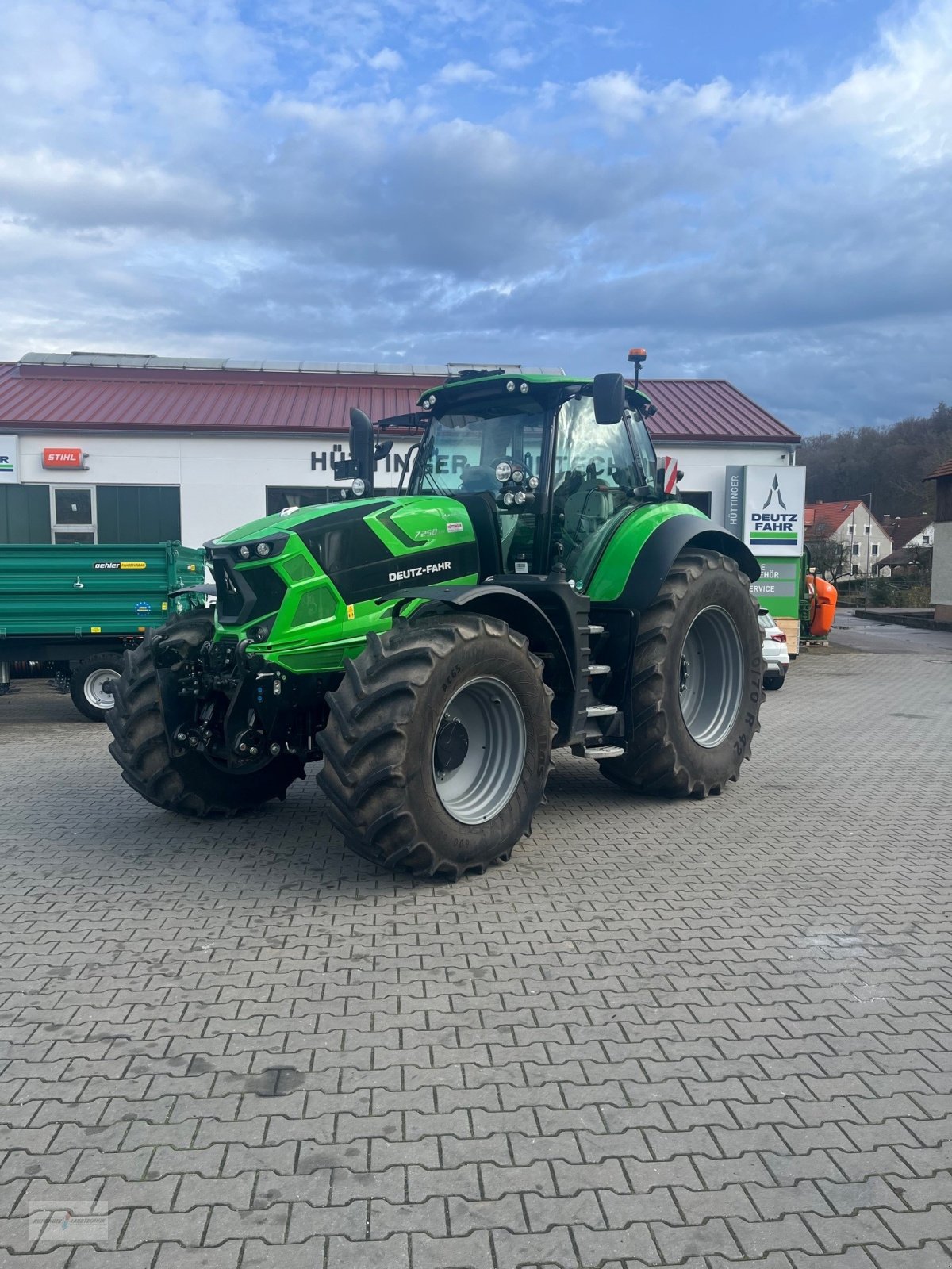 Traktor typu Deutz-Fahr Agrotron 7250 TTV, Gebrauchtmaschine v Treuchtlingen (Obrázek 2)