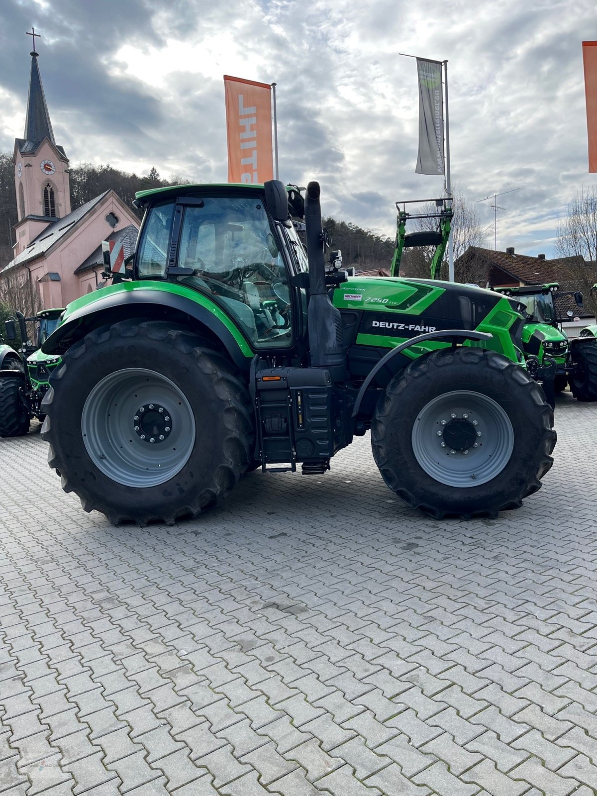 Traktor του τύπου Deutz-Fahr Agrotron 7250 TTV, Gebrauchtmaschine σε Treuchtlingen (Φωτογραφία 8)