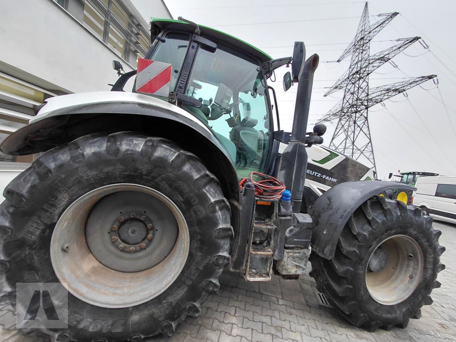 Traktor типа Deutz-Fahr Agrotron 7250 TTV, Gebrauchtmaschine в Regensburg (Фотография 2)