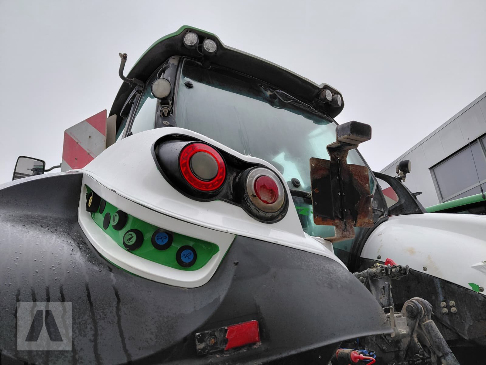 Traktor типа Deutz-Fahr Agrotron 7250 TTV, Gebrauchtmaschine в Regensburg (Фотография 7)