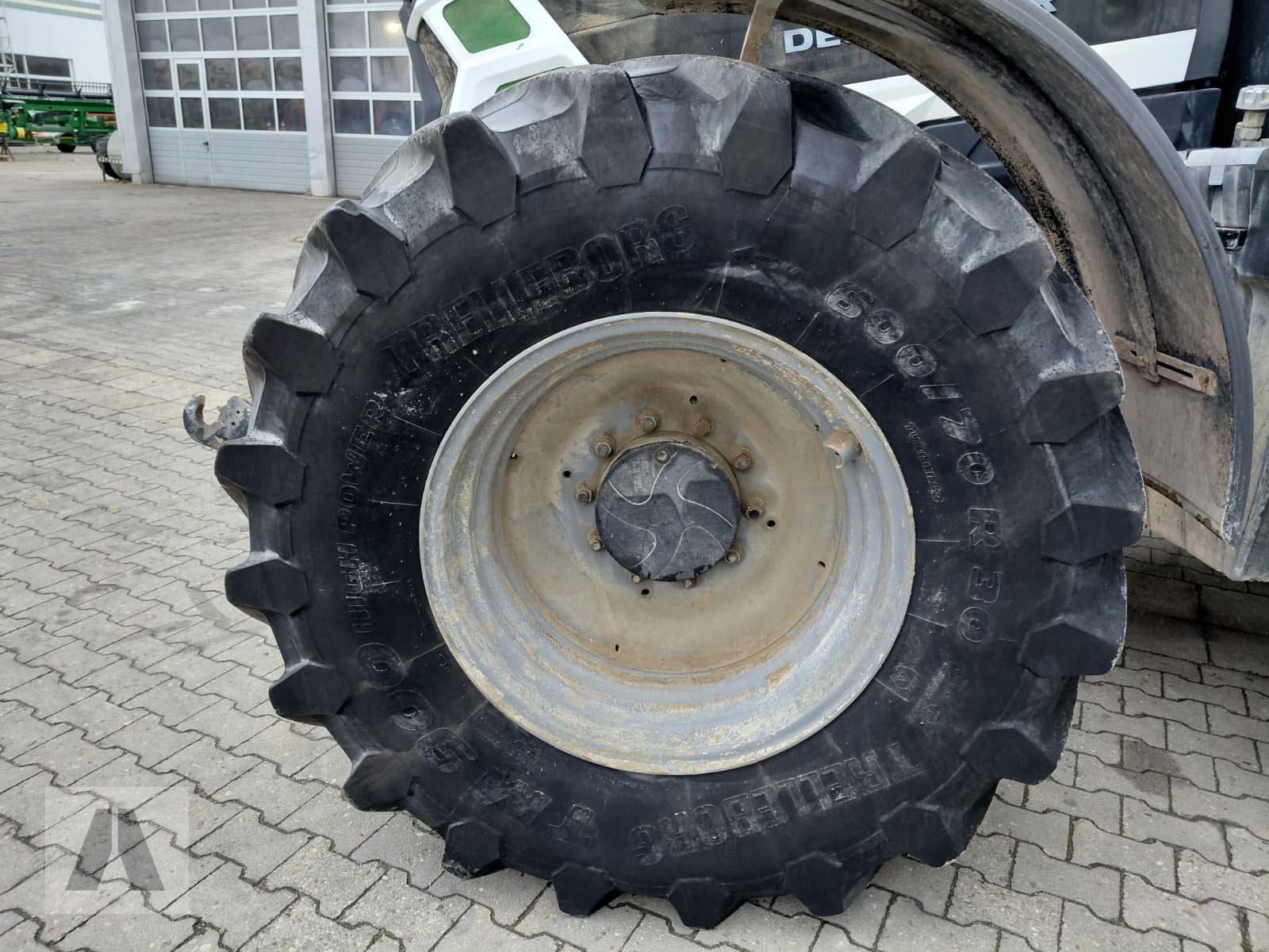 Traktor типа Deutz-Fahr Agrotron 7250 TTV, Gebrauchtmaschine в Regensburg (Фотография 8)