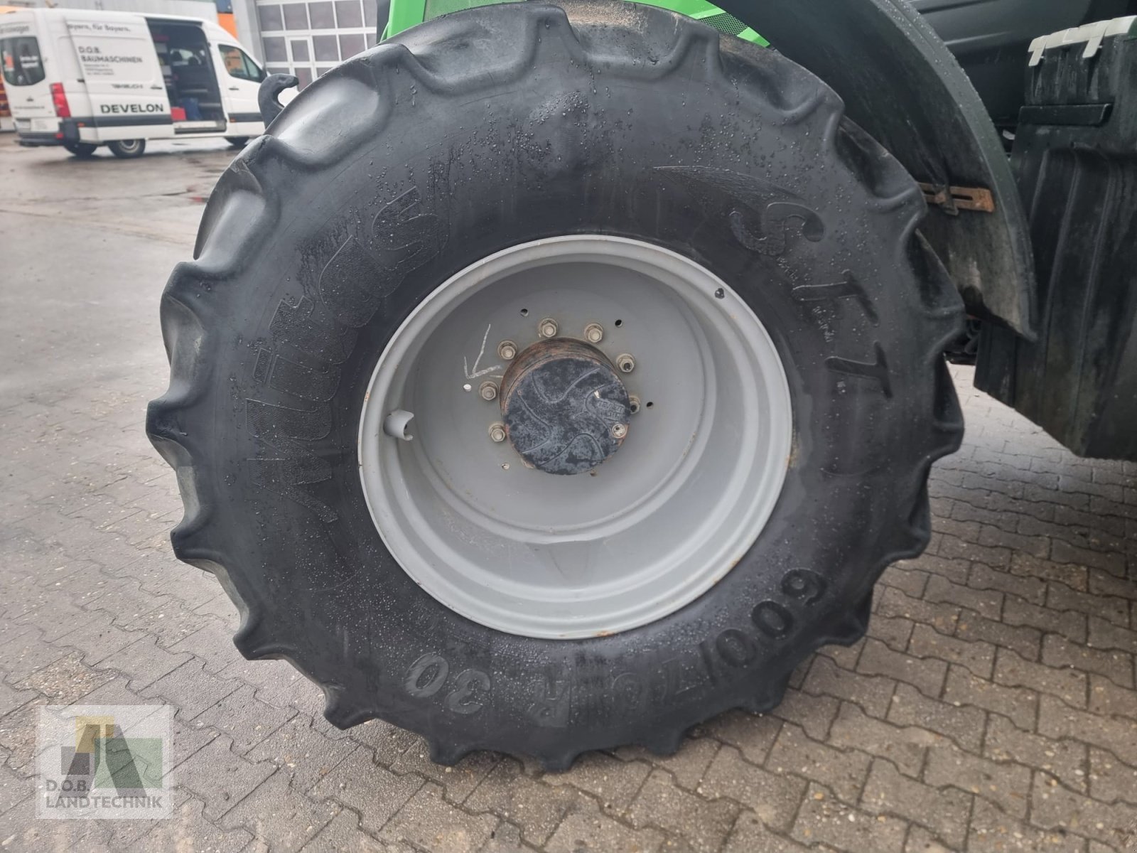 Traktor des Typs Deutz-Fahr Agrotron 7250 TTV, Gebrauchtmaschine in Regensburg (Bild 11)