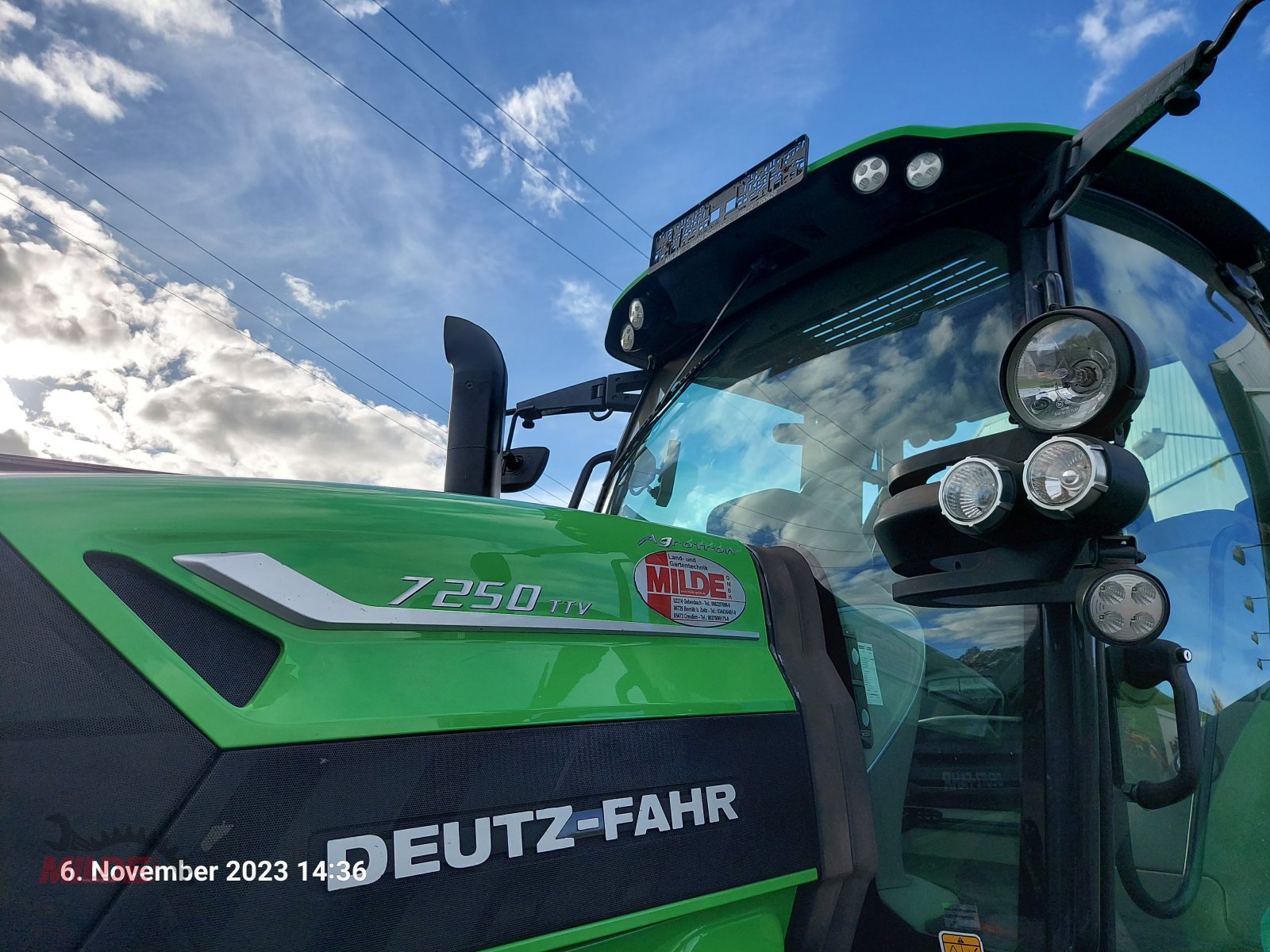 Traktor типа Deutz-Fahr Agrotron 7250 TTV, Gebrauchtmaschine в Gebenbach (Фотография 9)