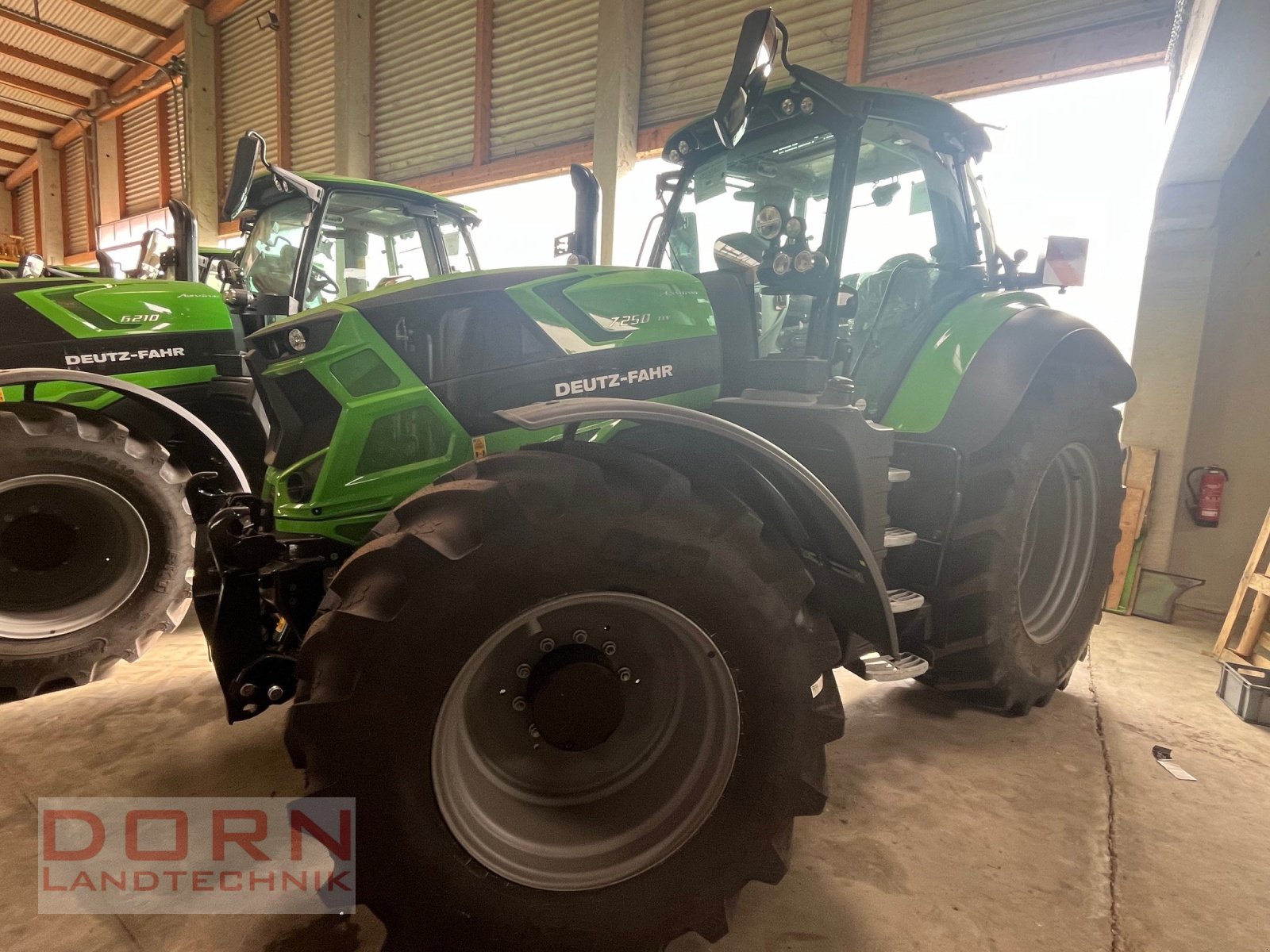 Traktor a típus Deutz-Fahr Agrotron 7250 TTV, Neumaschine ekkor: Bruckberg (Kép 1)