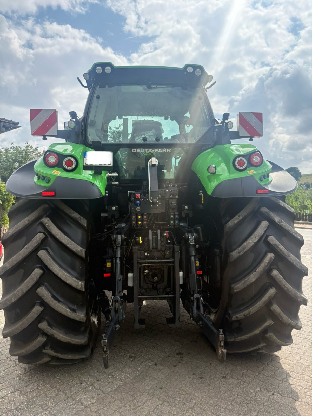 Traktor des Typs Deutz-Fahr Agrotron 7250 TTV, Neumaschine in Diemelsee (Bild 3)
