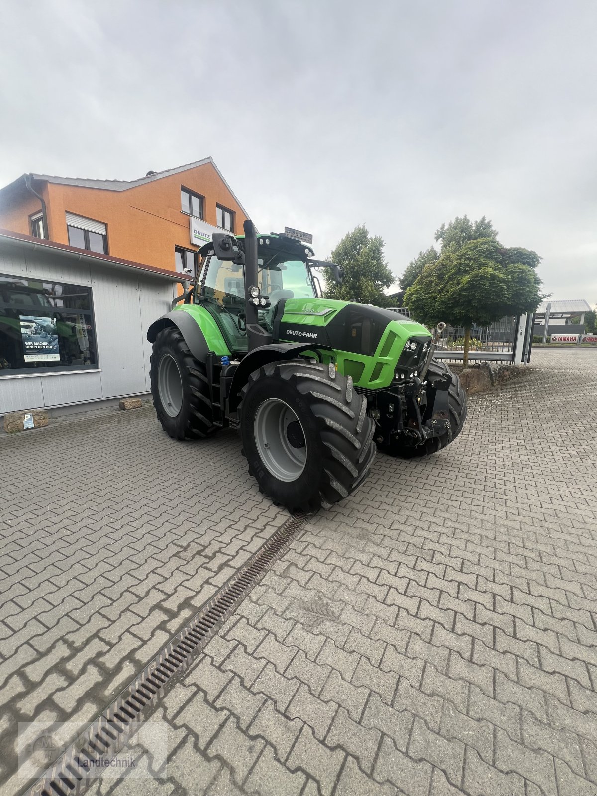 Traktor от тип Deutz-Fahr Agrotron 7250 TTV, Gebrauchtmaschine в Rudendorf (Снимка 1)