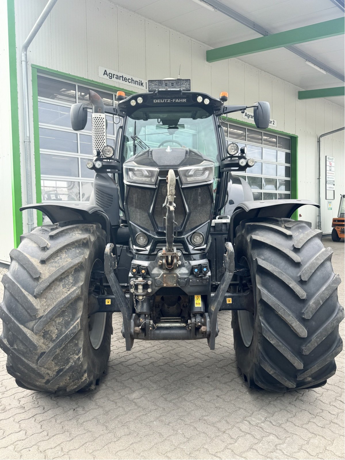 Traktor des Typs Deutz-Fahr Agrotron 7250 TTV, Gebrauchtmaschine in Bad Oldesloe (Bild 5)