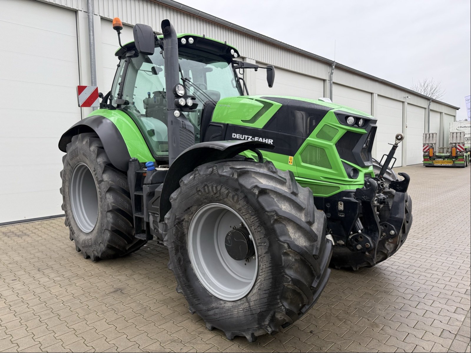 Traktor des Typs Deutz-Fahr Agrotron 7250 TTV, Gebrauchtmaschine in Bützow (Bild 2)