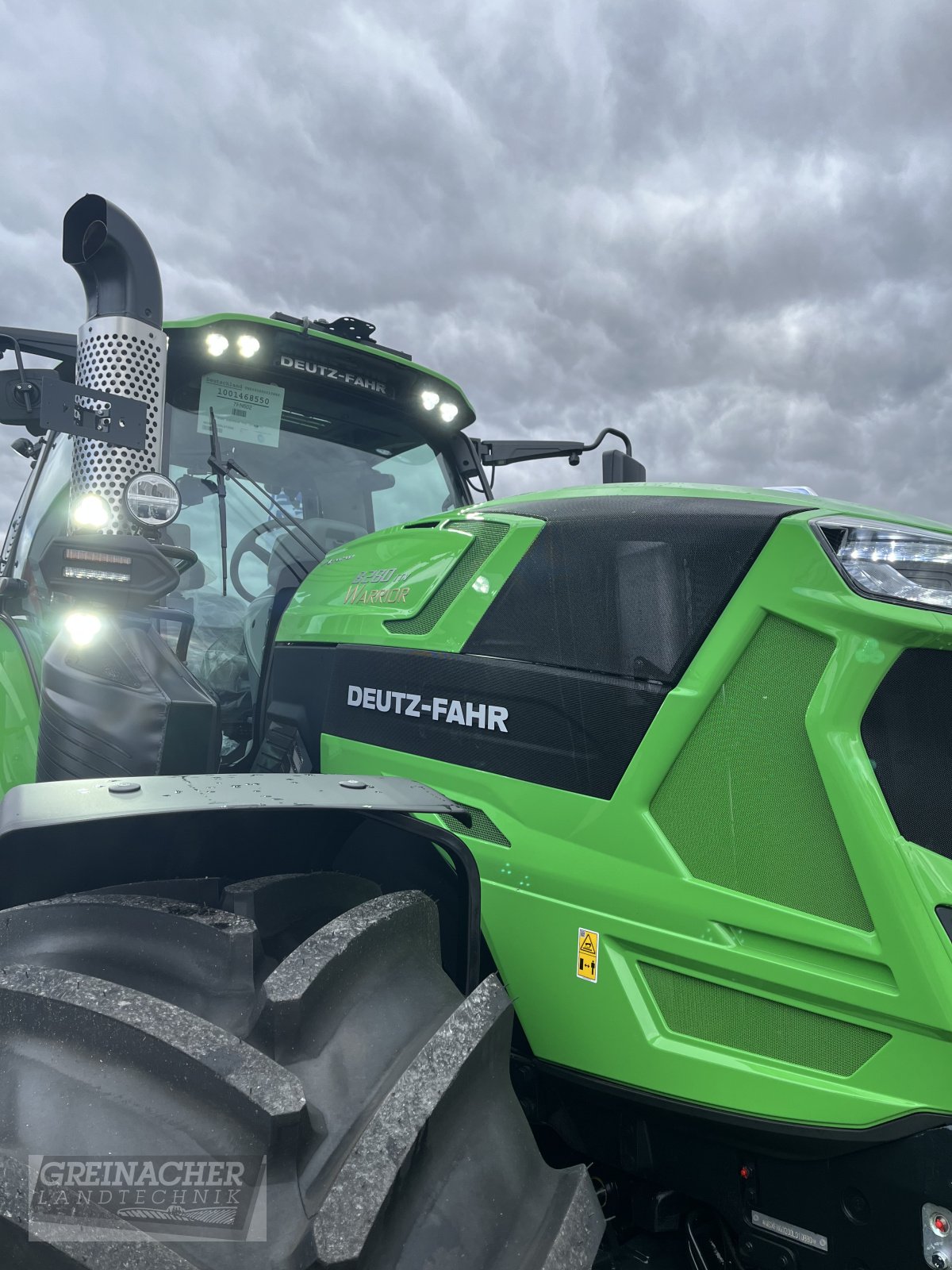 Traktor des Typs Deutz-Fahr Agrotron 8280 TTV, Neumaschine in Pfullendorf (Bild 8)