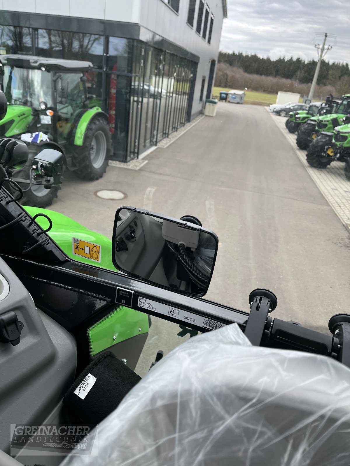 Traktor des Typs Deutz-Fahr Agrotron 8280 TTV, Neumaschine in Pfullendorf (Bild 16)