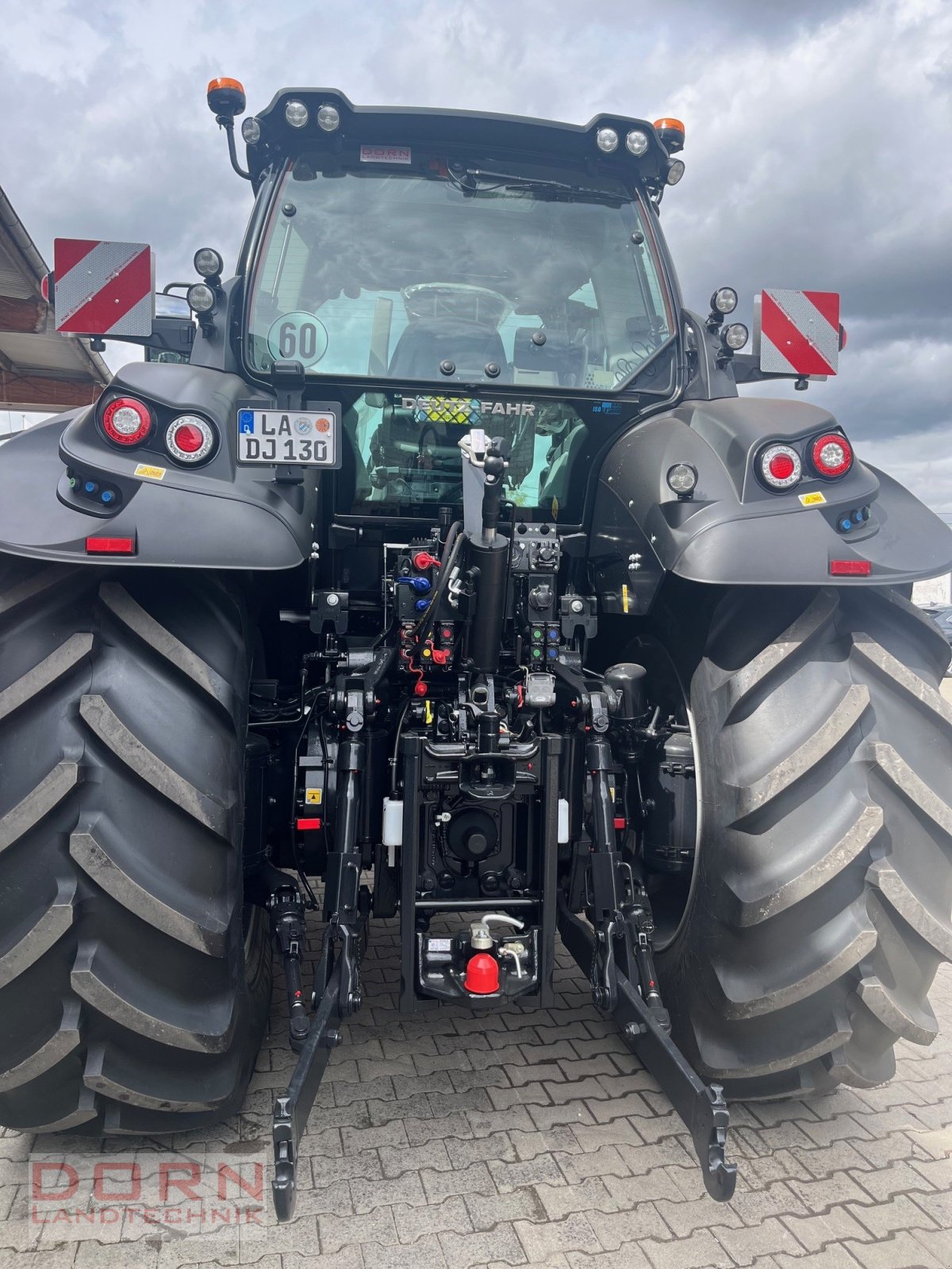 Traktor typu Deutz-Fahr Agrotron 8280 TTV, Neumaschine w Bruckberg (Zdjęcie 3)