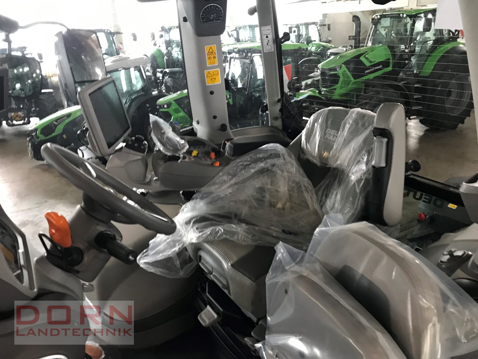 Traktor del tipo Deutz-Fahr Agrotron 8280 TTV, Neumaschine en Bruckberg (Imagen 3)