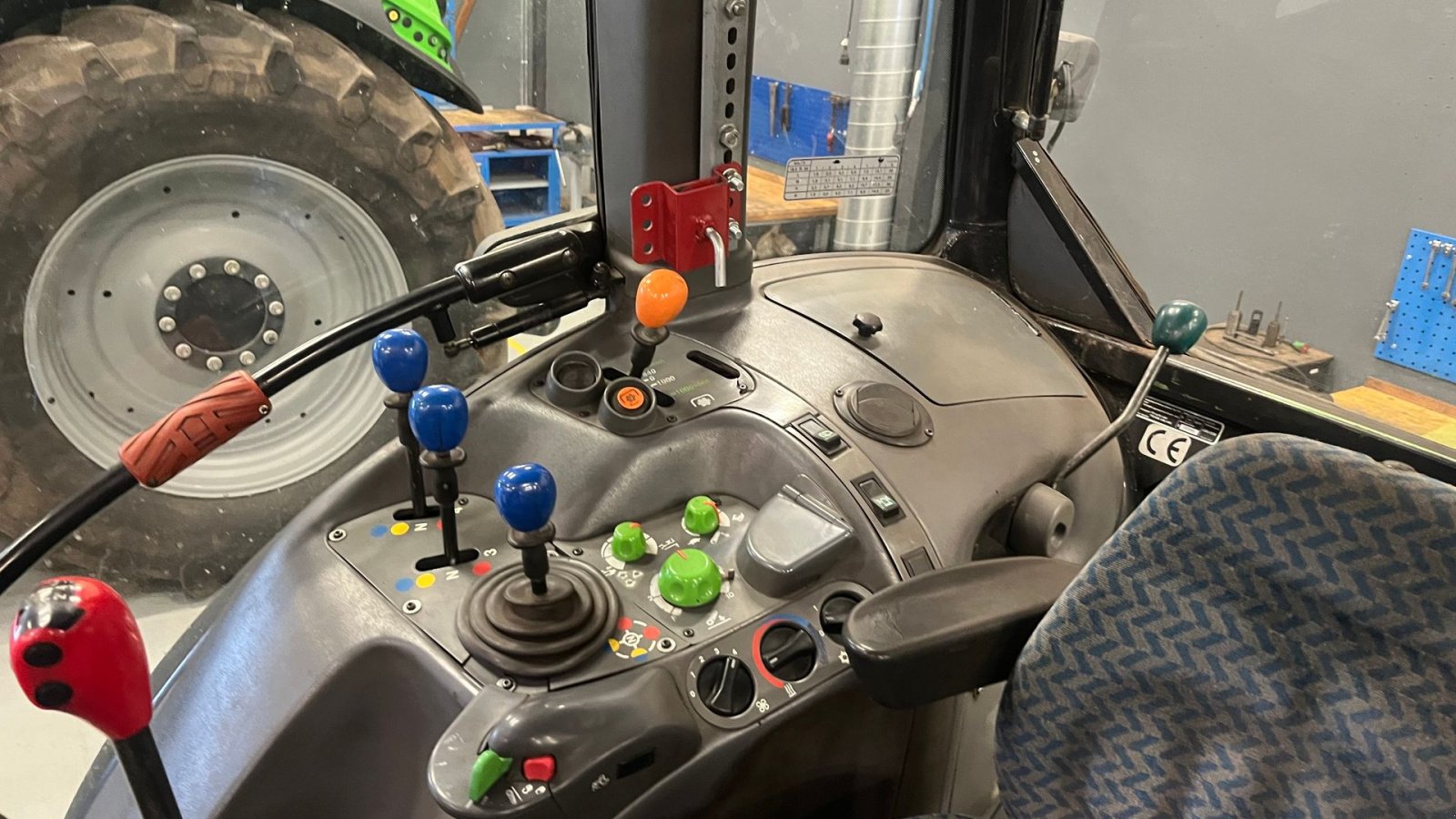 Traktor del tipo Deutz-Fahr Agrotron 85 MK.2, Gebrauchtmaschine en Brørup (Imagen 9)