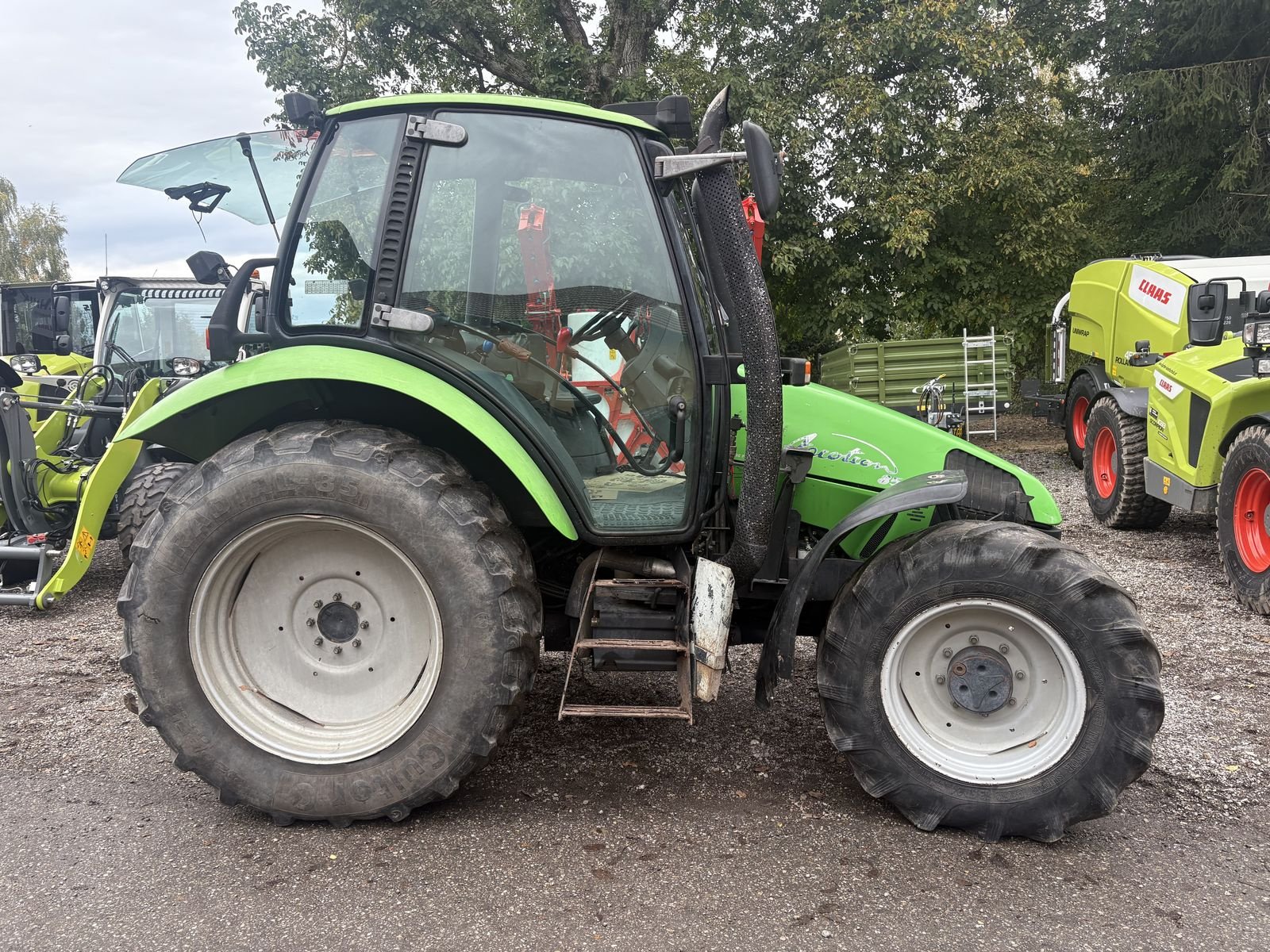 Traktor типа Deutz-Fahr Agrotron 85 Premium, Gebrauchtmaschine в Pischelsdorf am Engelbach (Фотография 3)
