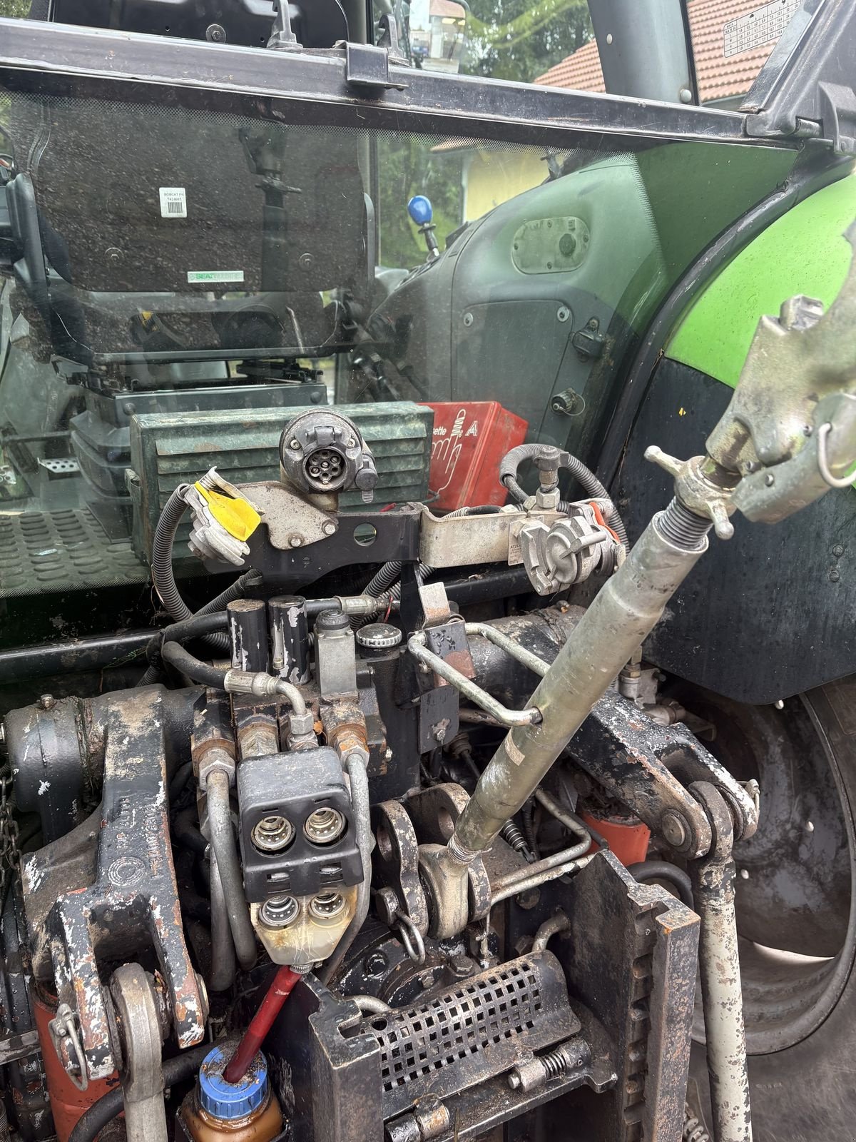 Traktor типа Deutz-Fahr Agrotron 85 Premium, Gebrauchtmaschine в Pischelsdorf am Engelbach (Фотография 5)