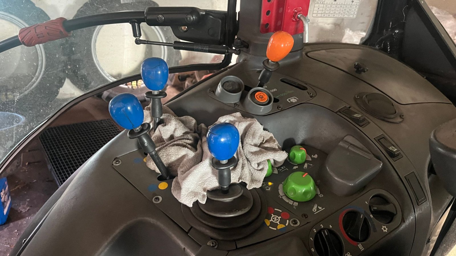 Traktor typu Deutz-Fahr Agrotron 85, Gebrauchtmaschine v Brørup (Obrázek 3)