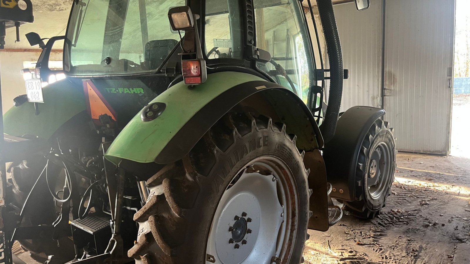 Traktor typu Deutz-Fahr Agrotron 85, Gebrauchtmaschine v Brørup (Obrázek 2)