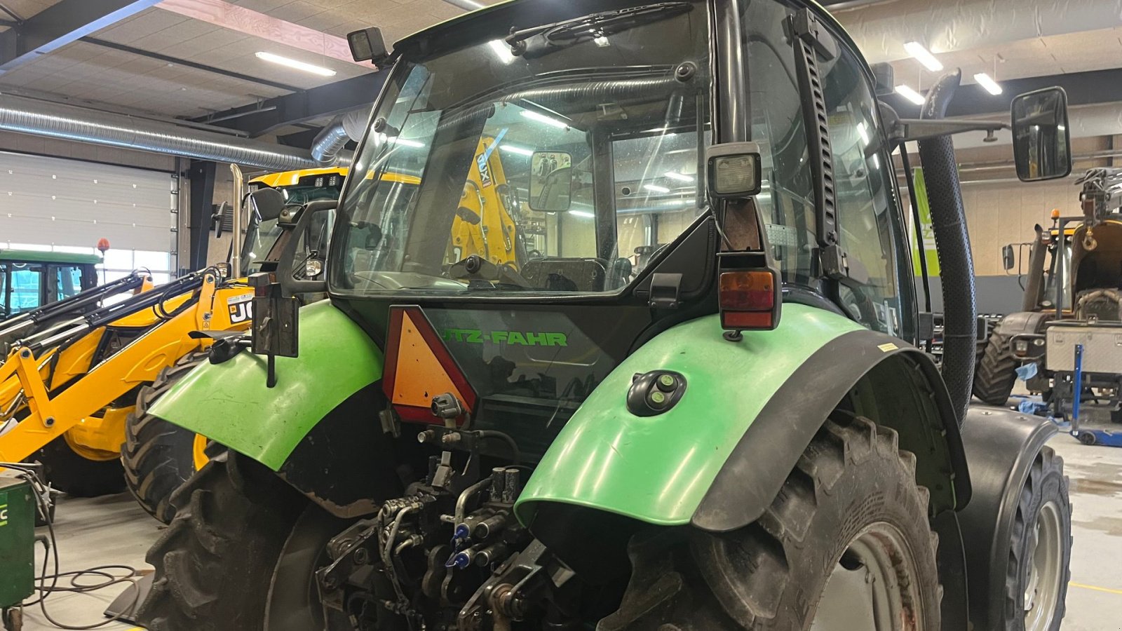 Traktor des Typs Deutz-Fahr Agrotron 85, Gebrauchtmaschine in Brørup (Bild 7)