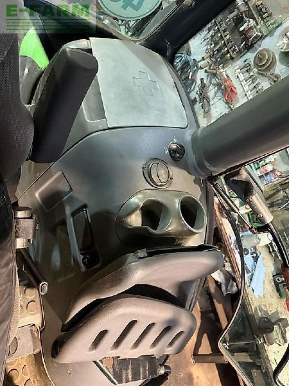 Traktor des Typs Deutz-Fahr agrotron 90, Gebrauchtmaschine in HAMERSEN (Bild 15)