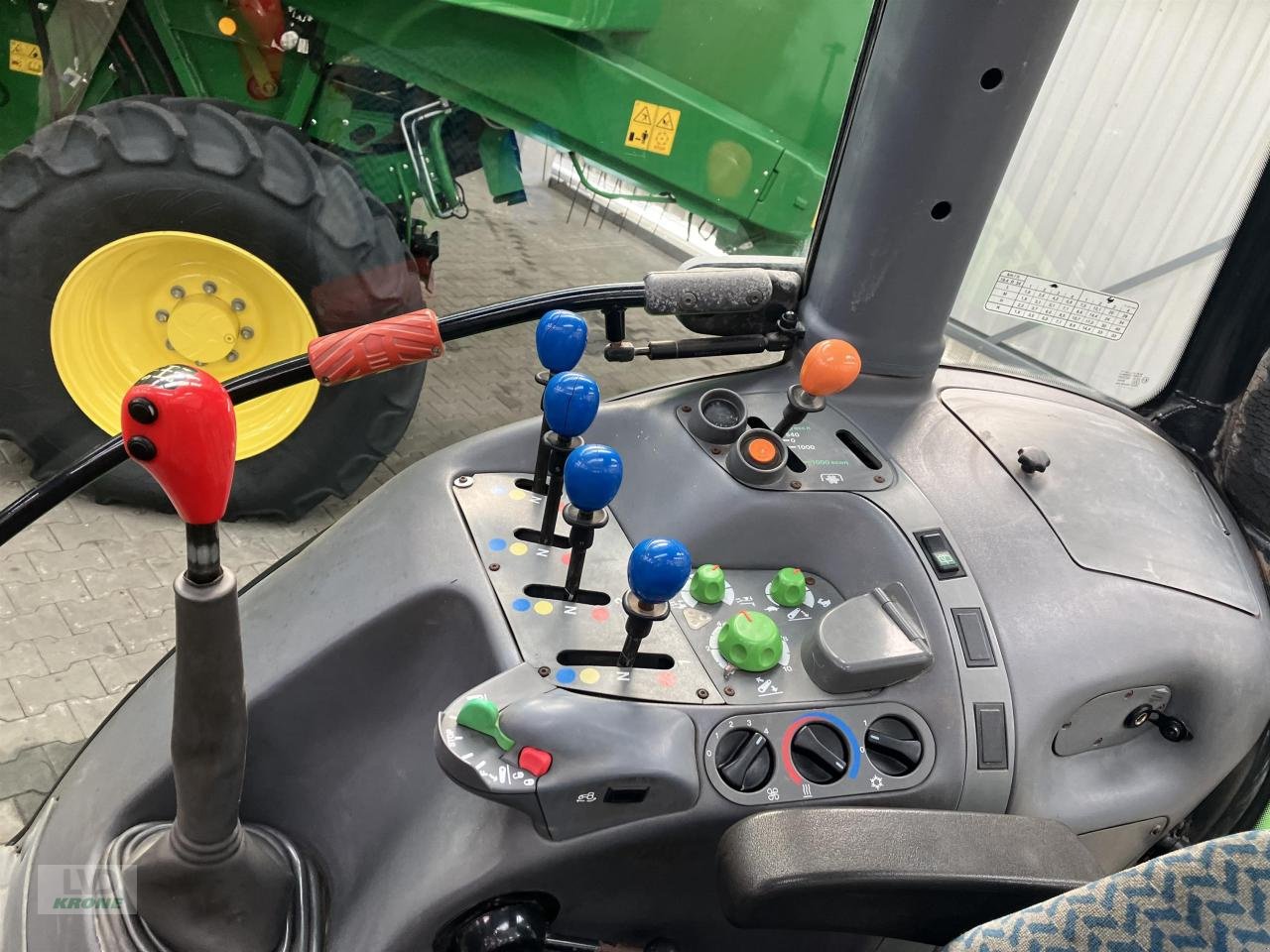 Traktor des Typs Deutz-Fahr Agrotron 90, Gebrauchtmaschine in Spelle (Bild 11)